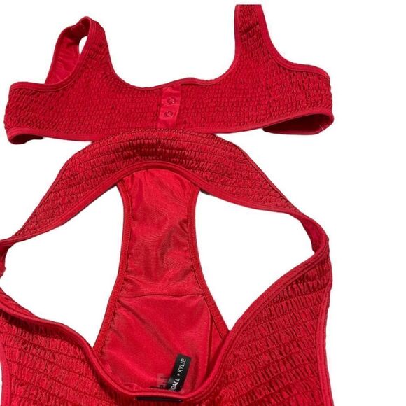 Kendall & Kylie Henely Red Rouched 2 Piece Swimwear Set  Size Large - Picture 8 of 9